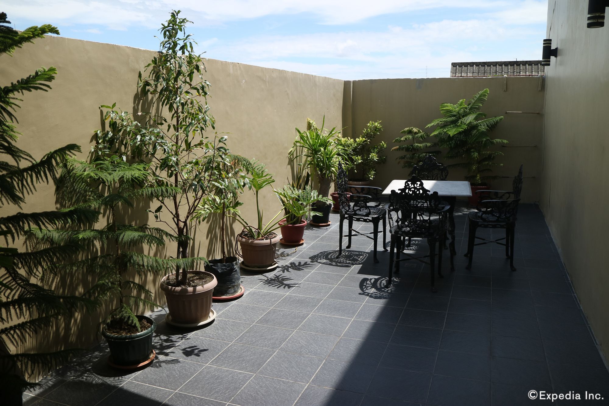 Gt Hotel Iloilo Exterior foto